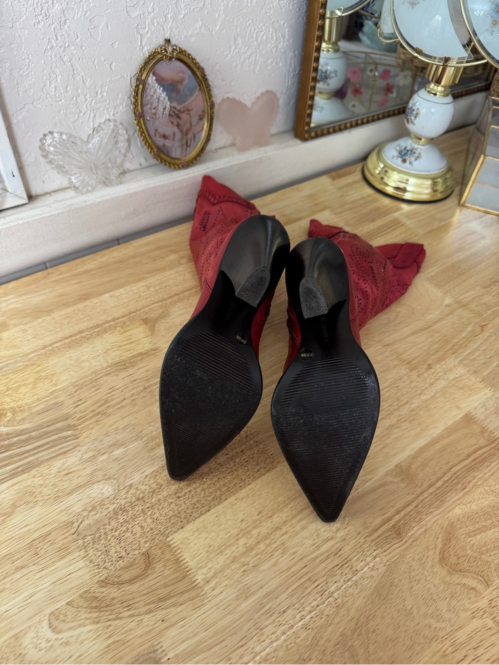 Whimsical BCBG Girls Red Western Cowboy Boots Pointed Toe Block Heel Size 5.5 - Picture 8 of 16